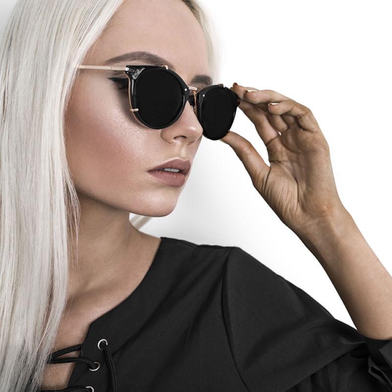 Shiny Black Gold Smoke