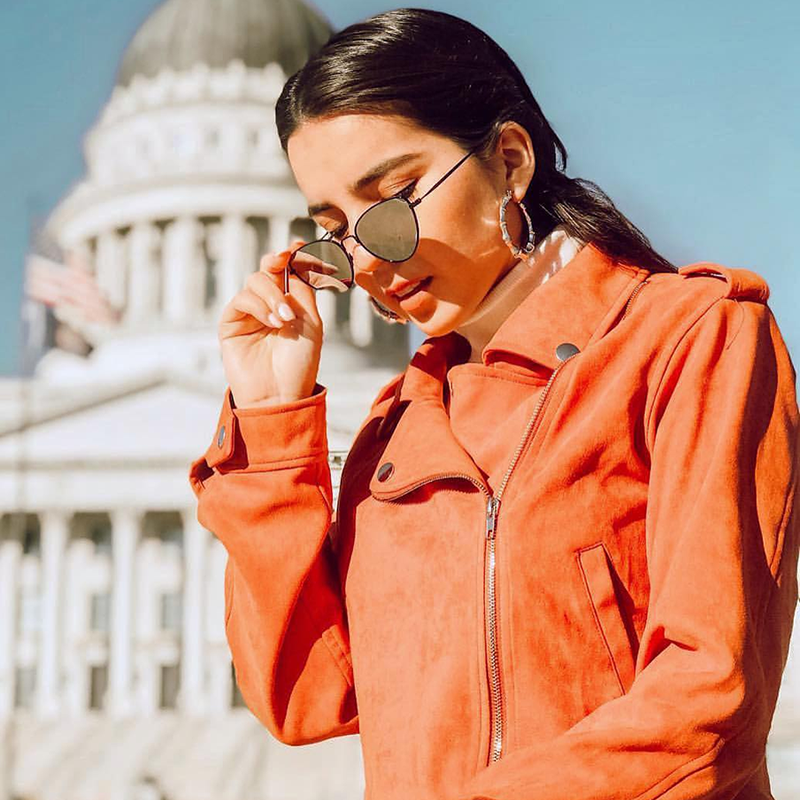 Gafas de sol retro con lentes planas y espejo de metal con montura fina retro para mujer C601