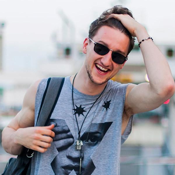 Gafas de sol modernas con armazón de metal y montura de moda para hombre 8633