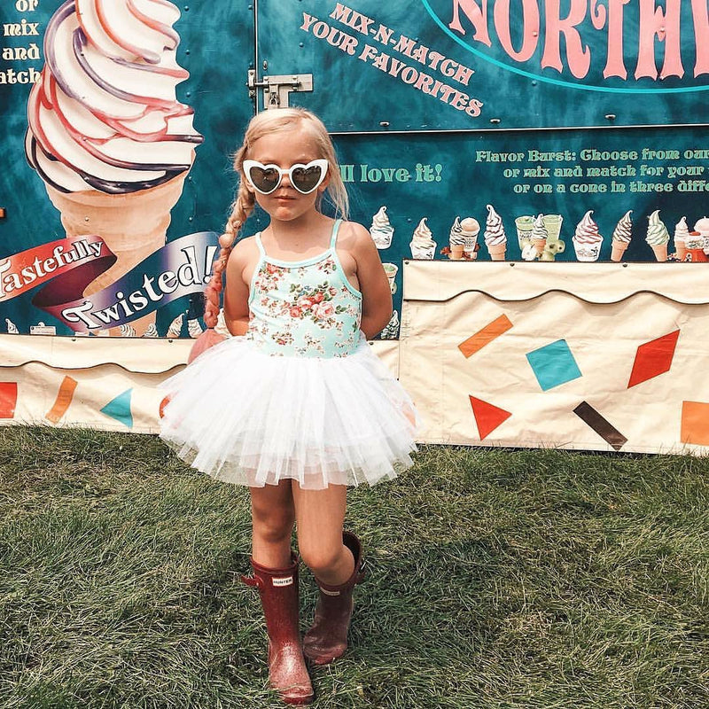 Gafas de sol con lentes espejadas en forma de corazón y ojo de gato de gran tamaño para mujer C515