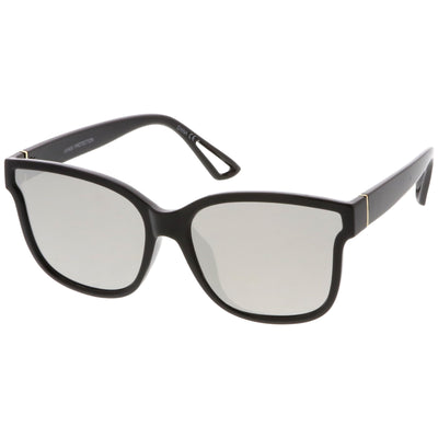 Gafas de sol C330 con lentes espejadas infinitas planas y borde con cuernos para mujer