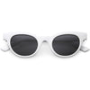Gafas de sol retro con lentes planas estrechas y ojo de gato con borde de cuernos para mujer C514