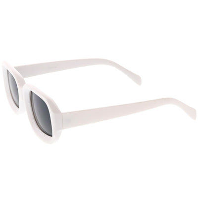 Gafas de sol retro con lentes planas rectangulares y atrevidas con inserción profunda C525