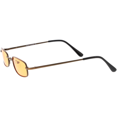 Gafas de sol retro de metal en tono de color rectangular pequeño de los años 90 C708
