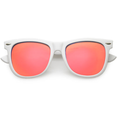 Gafas de sol clásicas grandes con montura blanca atrevida y lentes de espejo con montura de cuerno C996