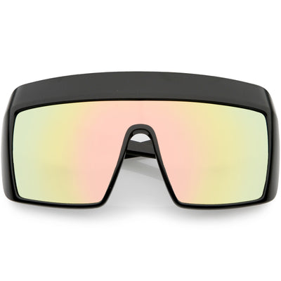 Gafas de sol futuristas de gran tamaño con patillas laterales extendidas y lentes espejadas con escudo deportivo D013
