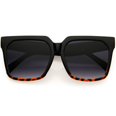 Elegantes gafas de sol de gran tamaño con montura de cuerno cuadrada neutra D114
