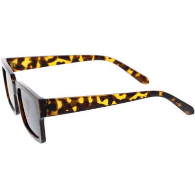 Modernas gafas de sol cuadradas con montura de cuerno de inspiración vintage D178