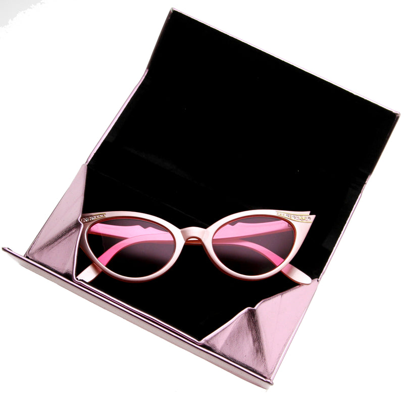 Estuche para gafas de sol portátil de color metálico con forma de triángulo de 6,5" D197